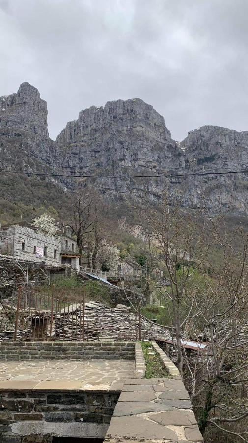 帕皮康Ανδρομέδα: Παραδοσιακό Κατάλυμμα别墅 外观 照片
